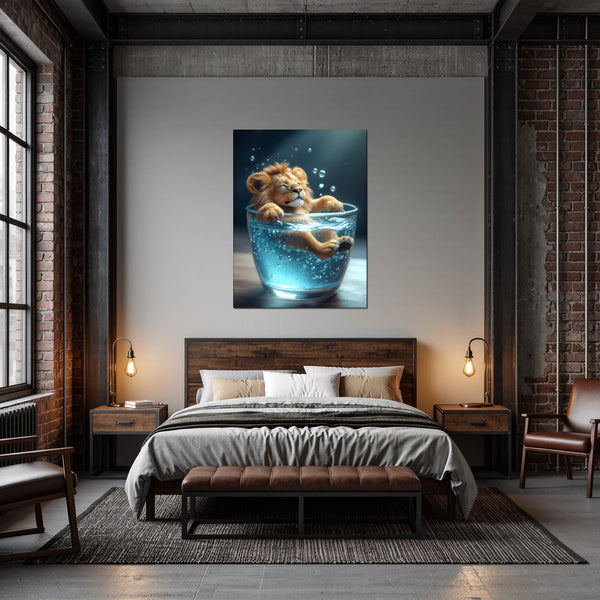 Poster Wandbild Entspanntes Löwenbaby im Glas fuer Schlafzimmer dunkelanthrazit Hochformat