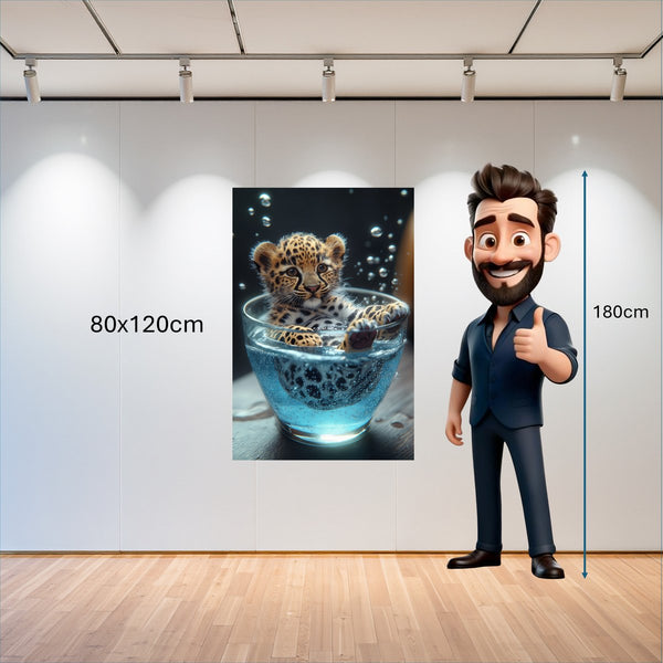 Poster Wandbild 80x120 cm Verspielt und Niedlich Leopardenjunges im Glas Hochformat