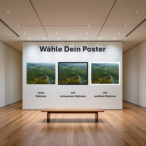 Poster Grüne Landschaft mit Fluss mit und ohne Rahmen